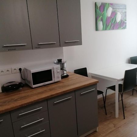 Hostel Tulip - Pokoj 2 Ze Wspolna Lazienka I Kuchnia Stettin Exterior foto